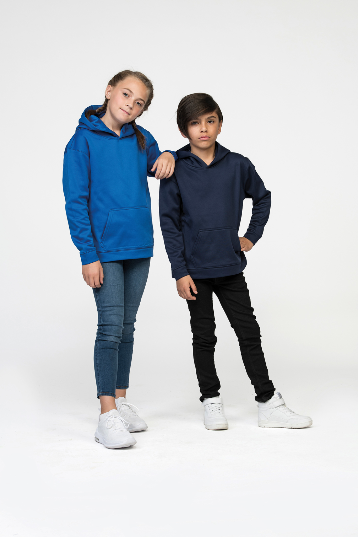 Kinder Sport-Hoodie mit Kängurutasche